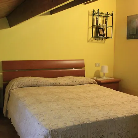 Medieval Village Of Bed and Breakfast Pacentro