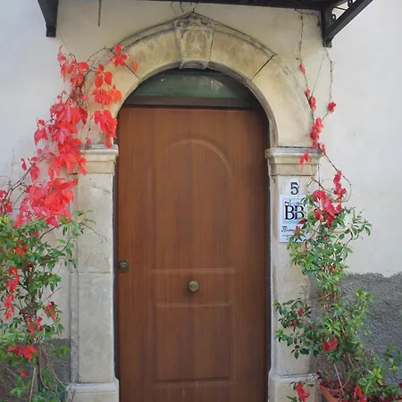 Medieval Village Of Bed and Breakfast Pacentro