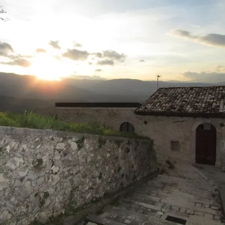 Bed and Breakfast Medieval Village Of 3*